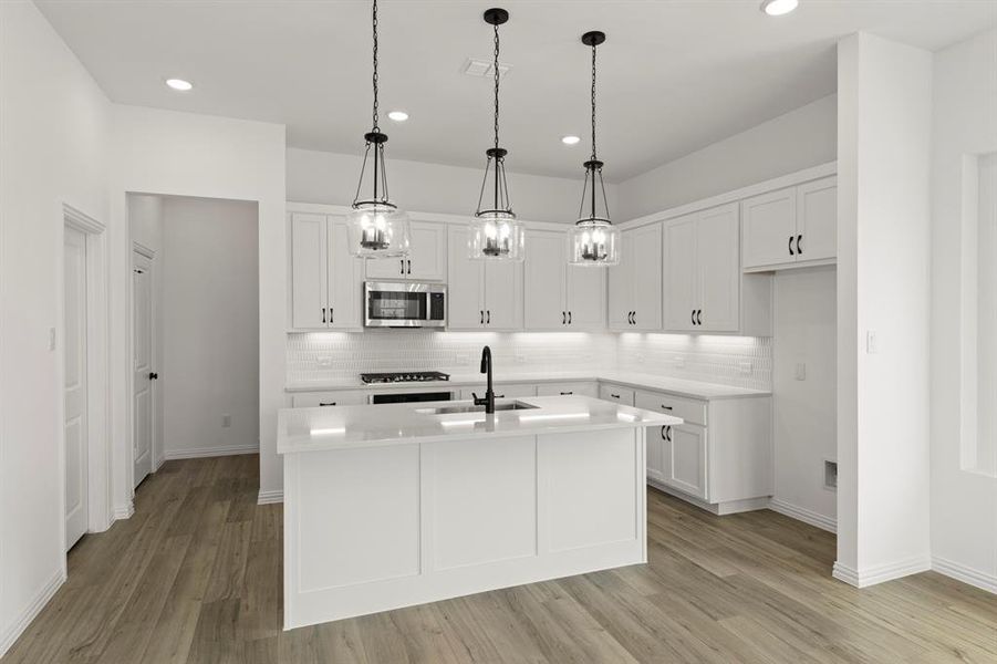 10. 10. 901 Janwood - Kitchen (2)