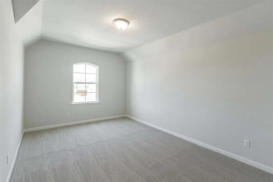 Representative unfurnished interior of a home built from the Brennan by Pacesetter Homes in Timberbrook, Justin (Image 27).