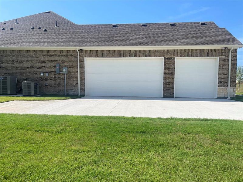 Exterior details and patio area of a home in The Ranch at Stone Hill, Waxahachie (Image 3).