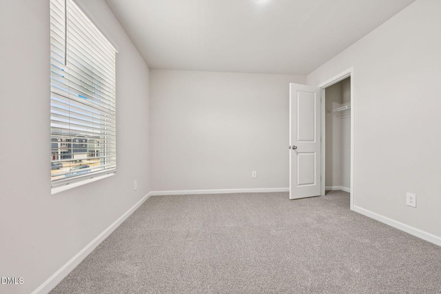 19-web-or-mls-Raleigh - Oak Manor - 608