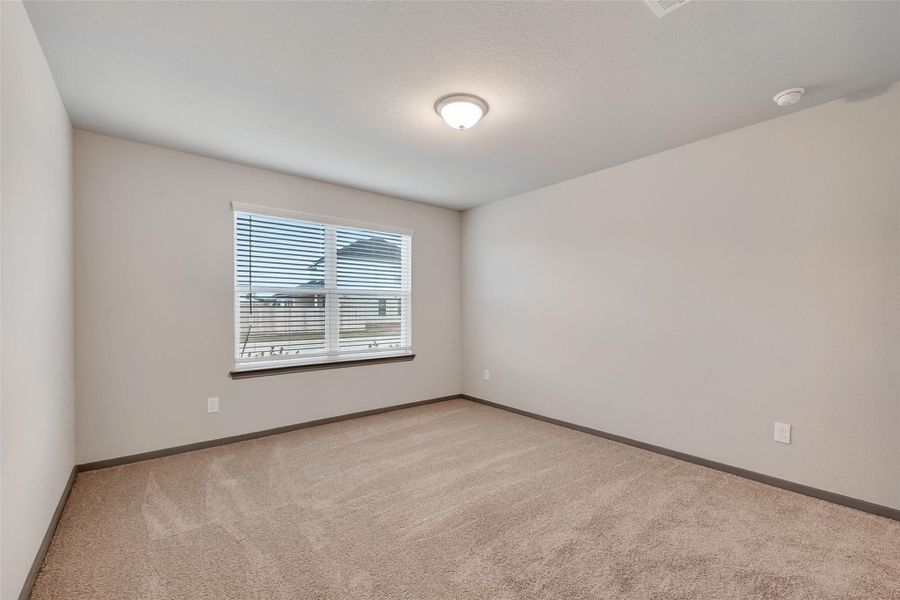 Spacious, unfurnished interior of a new home in Rollingbrook Estates, Baytown (Image 21).