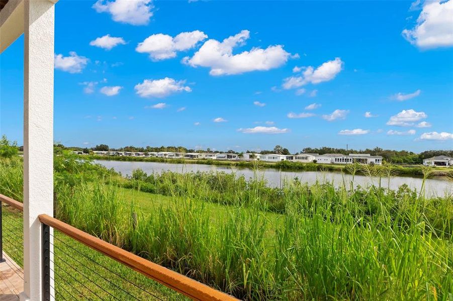 Exterior details and patio area of a home in , Safety Harbor (Image 34).