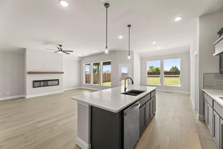 DFW-Lovers Landing-Concept 2464-229 Harmony Avenue-Kitchen4-Risewell Homes