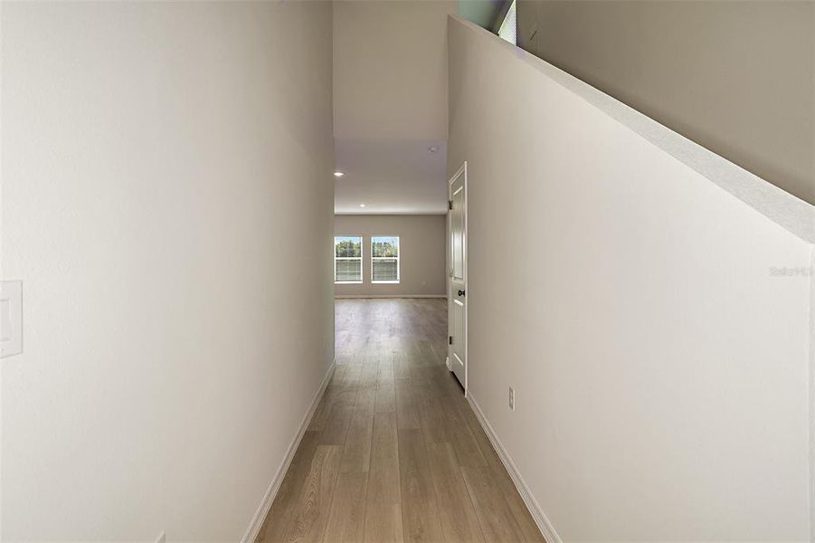 Spacious, unfurnished interior of a new home in Davis Landing, Wimauma (Image 10).