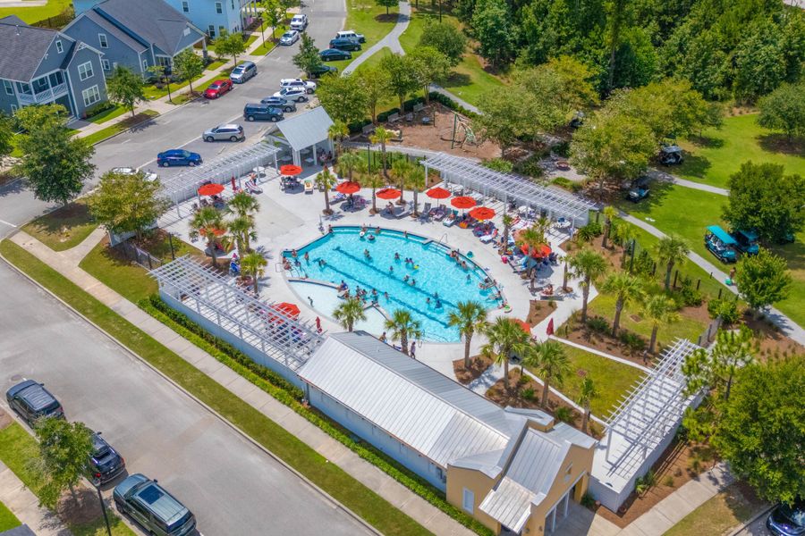 Community amenities in Sweetgrass at Summers Corner, Summerville (Image 41).