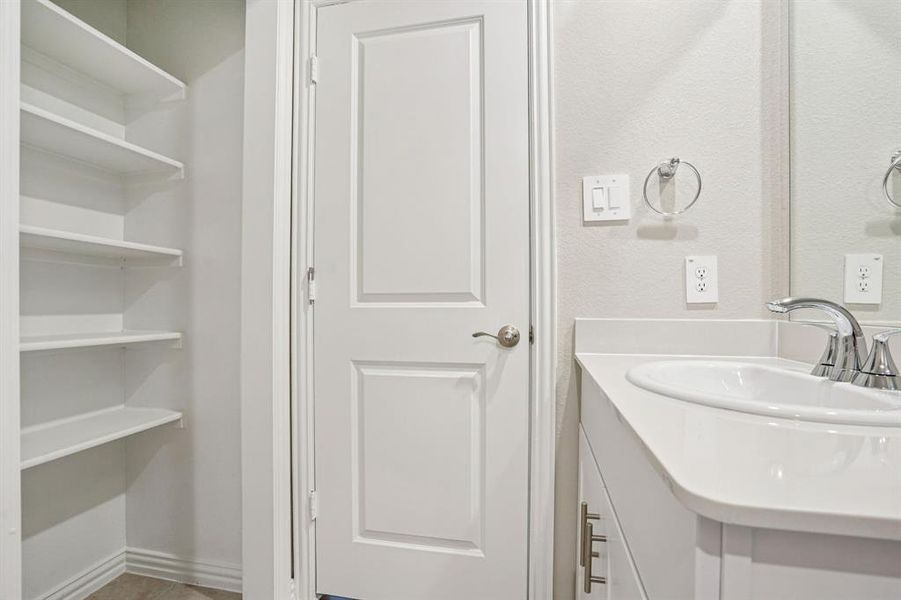 Photo is not of the actual home, but is an inspirational photo of builder’s model home and may depict options, furnishings, and/or decorator features that are not included. Photo is not of the actual home, but is an inspirational photo of builder’s model home and may depict options, furnishings, and/or decorator features that are not included.