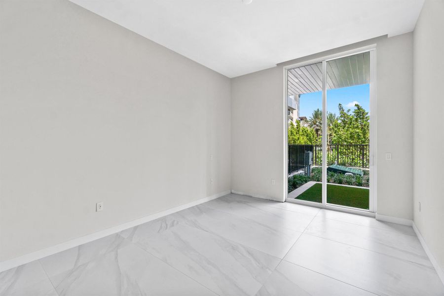 Spacious, unfurnished interior of a new home in Alina Residences, Boca Raton (Image 20). Spacious, unfurnished interior of a new home in Alina Residences, Boca Raton (Image 20).