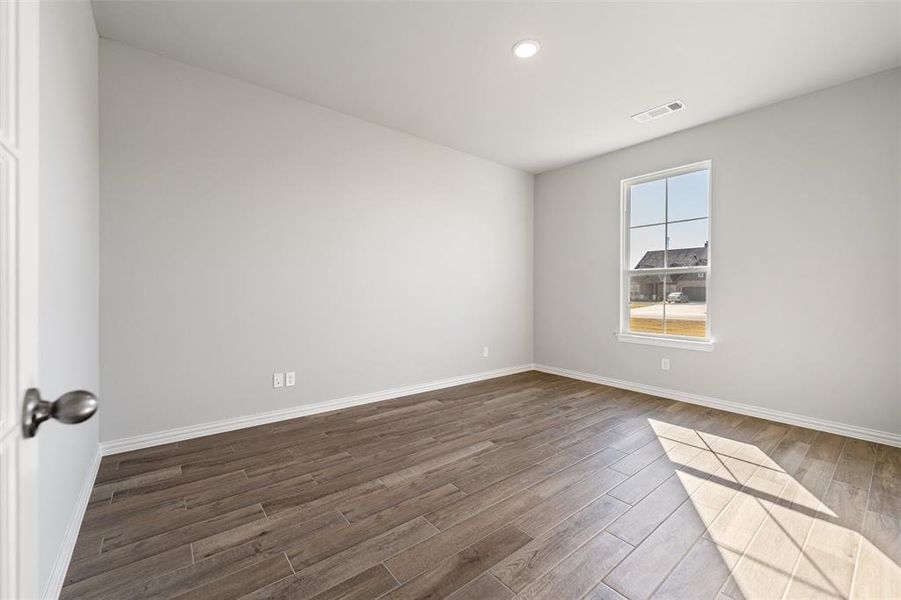 Spacious, unfurnished interior of a new home in Hillcrest Meadows North, Decatur (Image 30).