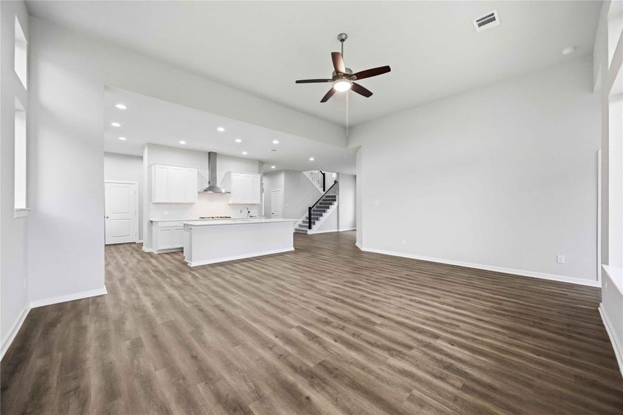 Spacious, unfurnished interior of a new home in Lago Mar  50'  &  55', Texas City (Image 31).