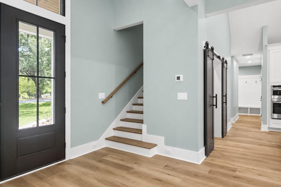 Spacious, unfurnished interior of a new home in , Hollywood (Image 59). Spacious, unfurnished interior of a new home in , Hollywood (Image 59).
