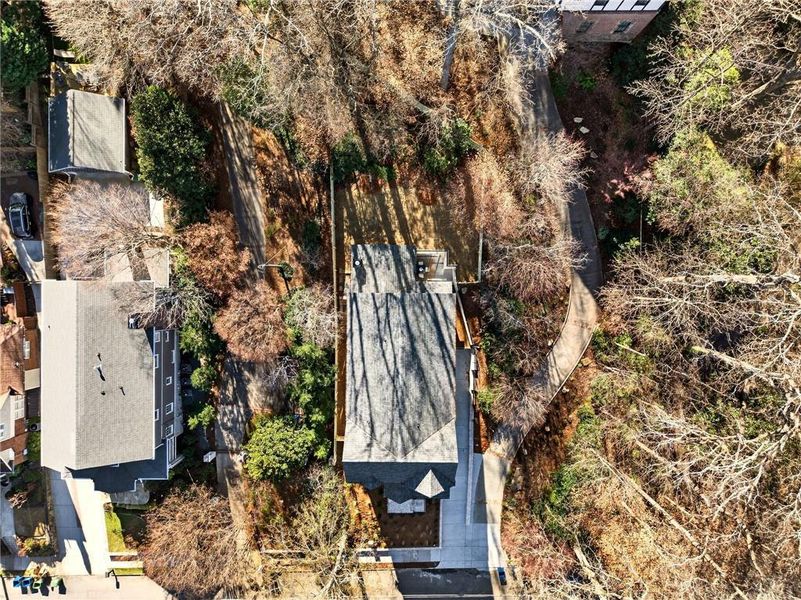 Image 47 of a home in .