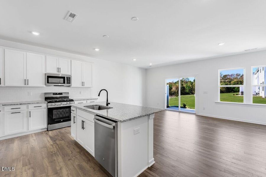 hj-nc-raleigh-magnolia-magnolia-lot-64-k hj-nc-raleigh-magnolia-magnolia-lot-64-k