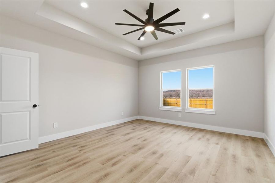 Spacious, unfurnished interior of a new home in , Bridgeport (Image 30).