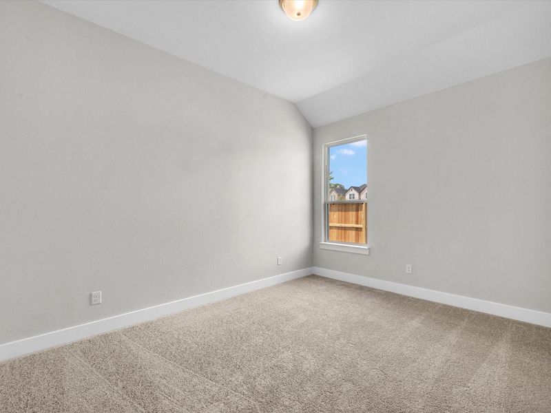 Spacious, unfurnished interior of a new home in Tompkins Reserve, Katy (Image 16).