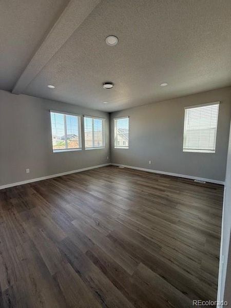 Spacious, unfurnished interior of a new home in , Calhan (Image 4).