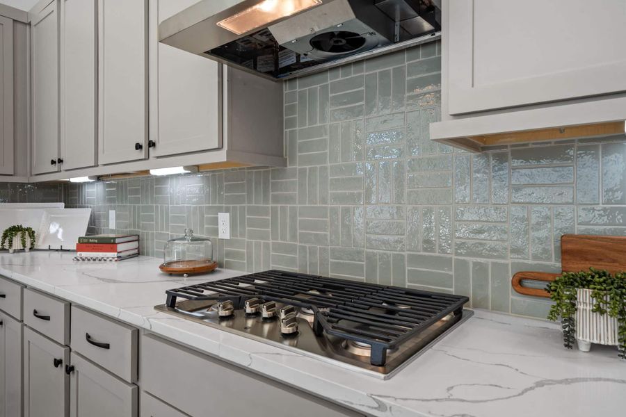 Representative interior finishes for a home built from the Bonneville – 55′ Lot by Chesmar Homes in Attwater, Waller (Image 16). Representative interior finishes for a home built from the Bonneville – 55′ Lot by Chesmar Homes in Attwater, Waller (Image 16).