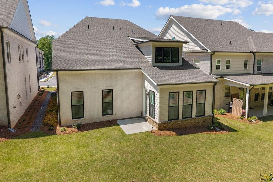 Exterior details and patio area of a home in , Alpharetta (Image 26).