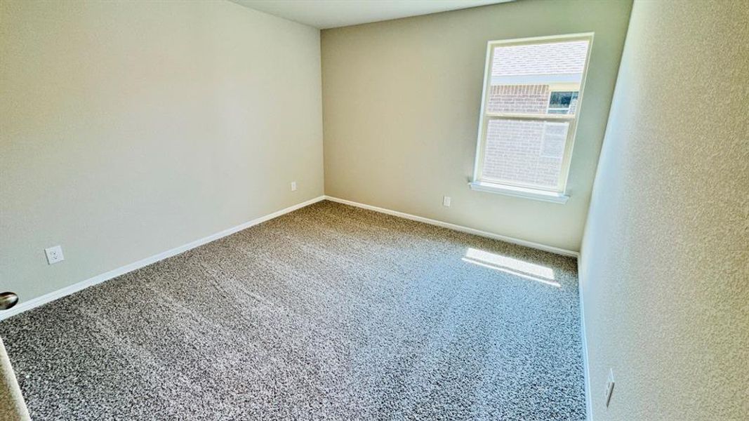 Spacious, unfurnished interior of a new home in Meadowbrook Estates, Cleburne (Image 10).