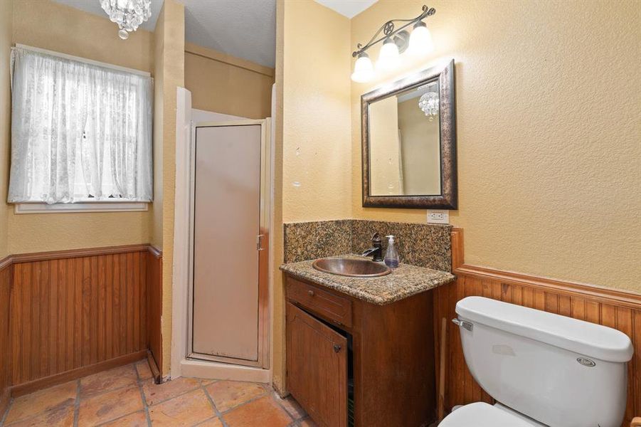 Furnished interior view inside a new home in , Alvarado (Image 9).