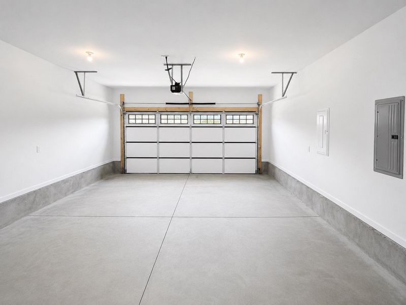 Spacious, unfurnished interior of a new home in Salem Landing, Rockvale (Image 34).