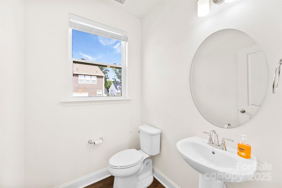 Image 32 of a home in .