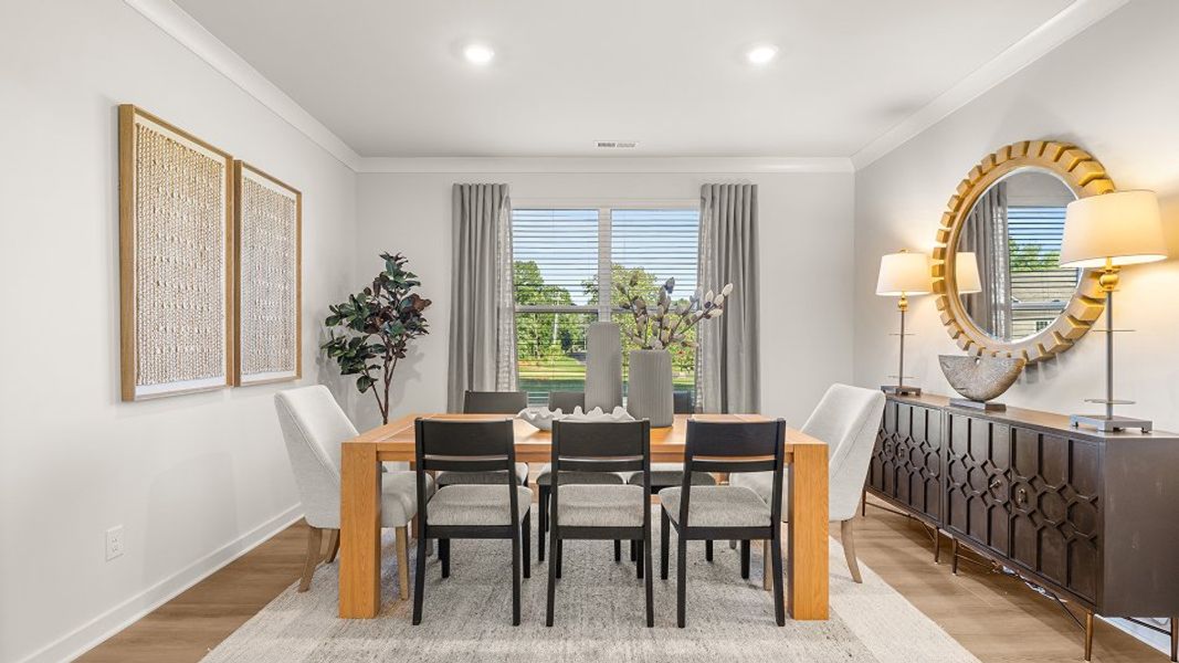 4965 Alpine Dining 1of3 F1 Base2