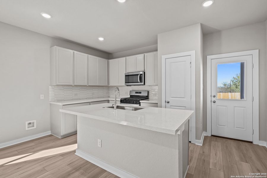 Furnished interior view inside a new home in Garden Grove, San Antonio (Image 10).