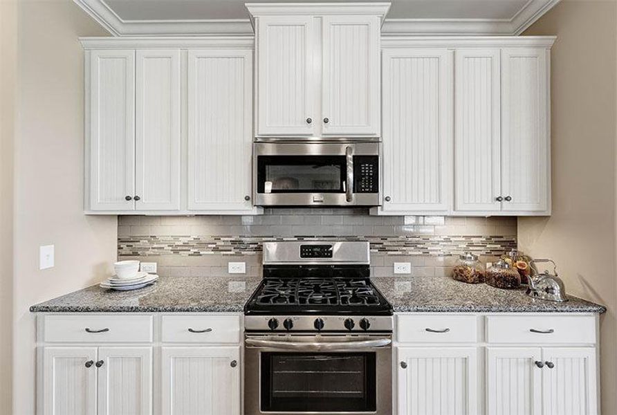 Shelter Bay, Kitchen