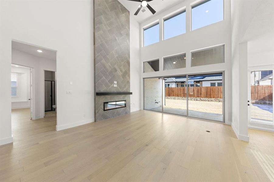 06. 15234 Chipping - Family