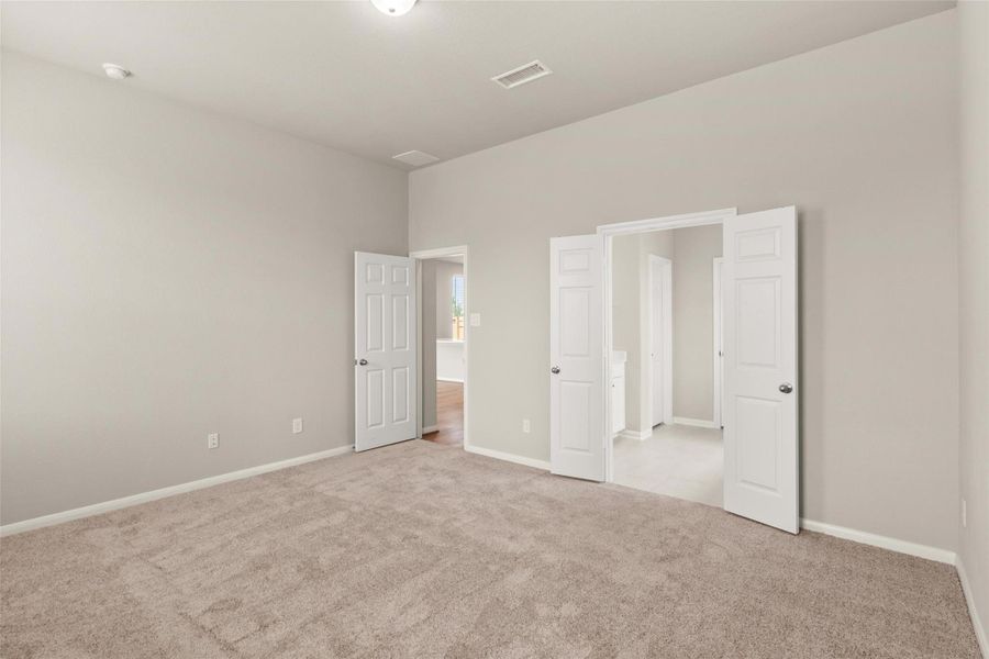Spacious, unfurnished interior of a new home in Azalea, Brookshire (Image 17). Spacious, unfurnished interior of a new home in Azalea, Brookshire (Image 17).