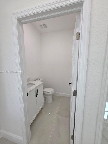 Image 44 of a home in .