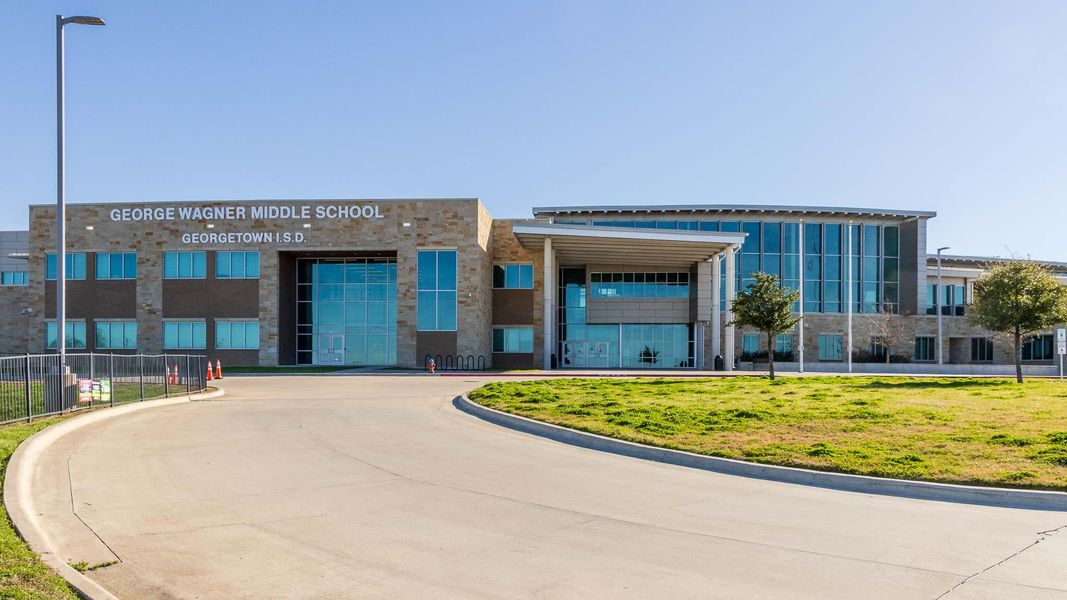Image 13 of a home in Patterson Ranch 47'.