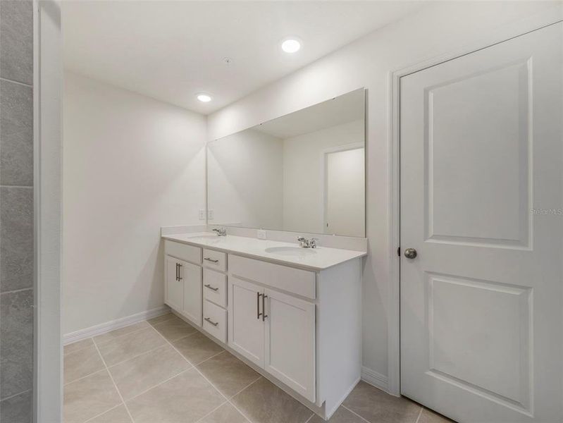Furnished interior view inside a new home in Towns at Riverwalk, Sanford (Image 10).