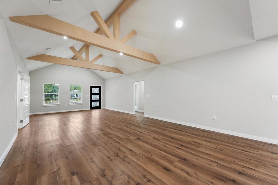 Spacious, unfurnished interior of a new home in , Pasadena (Image 23).
