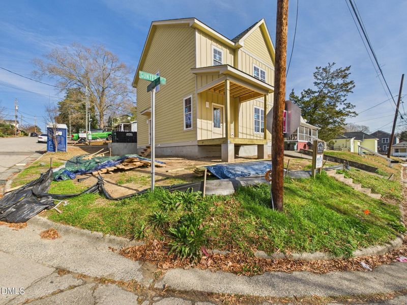 CAM01608G0-PR0121-STILL003