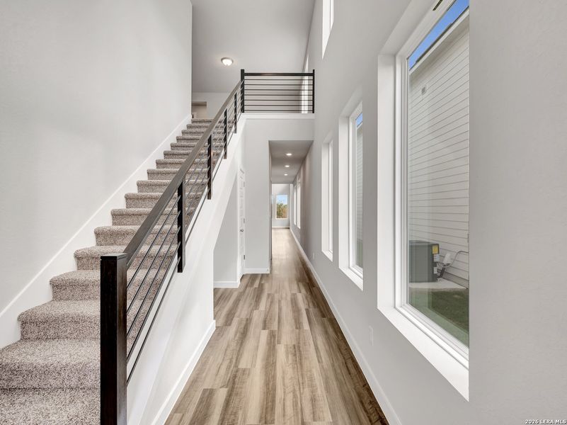 Spacious, unfurnished interior of a new home in Fairway Crossing, San Antonio (Image 24).