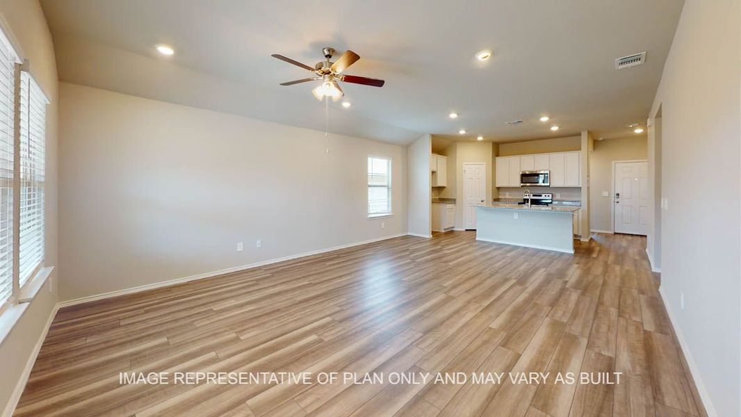Spacious, unfurnished interior of a new home in Creekside Hills, Copperas Cove (Image 6).