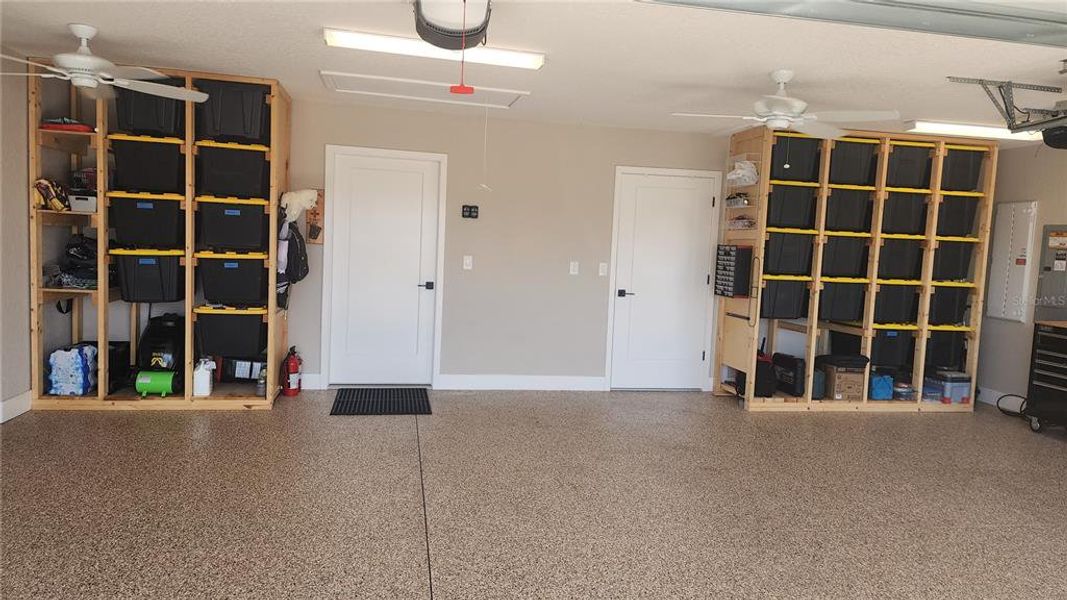 Spacious, unfurnished interior of a new home in , The Villages (Image 23).