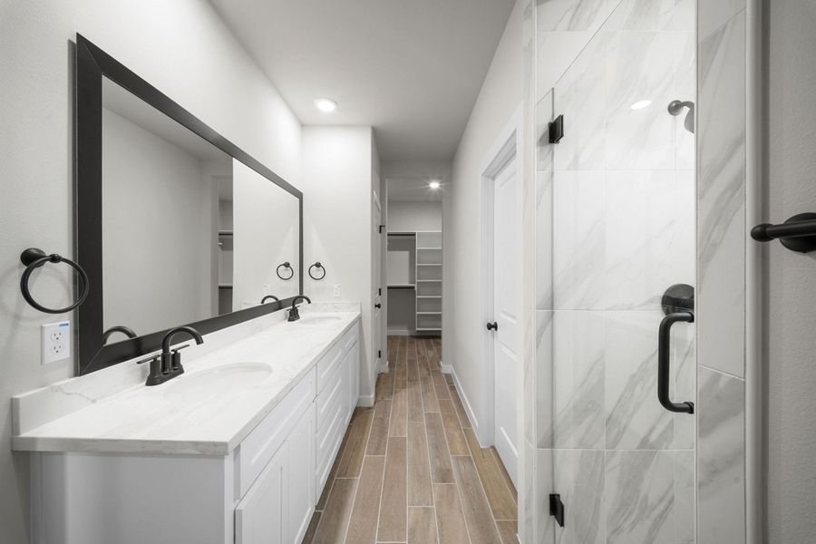 Furnished interior view inside a new home in Alberta Heights, Edinburg (Image 10).