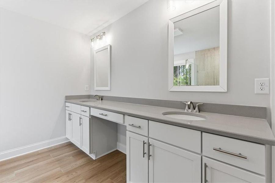 Furnished interior view inside a new home in , Dallas (Image 18). Furnished interior view inside a new home in , Dallas (Image 18).