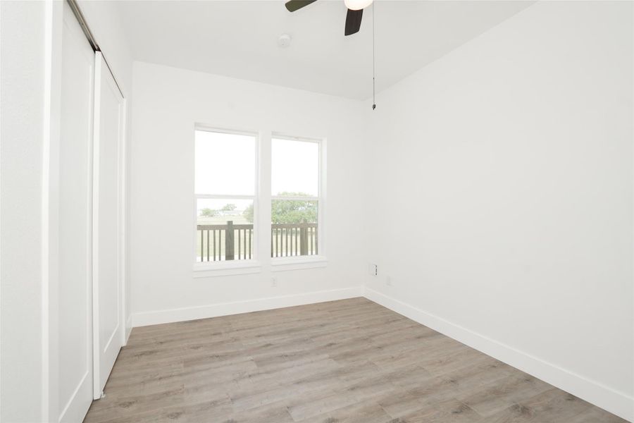 Modern bathroom vanity with a sleek, cabinets and a granite countertops.