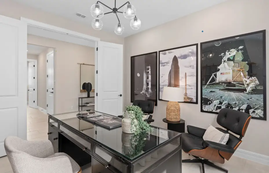 Representative furnished interior of a home built from the Coral Grand by Pulte Homes in Hilliard Isle, Kissimmee (Image 7).
