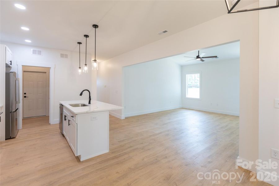 Spacious, unfurnished interior of a new home in , Concord (Image 17).