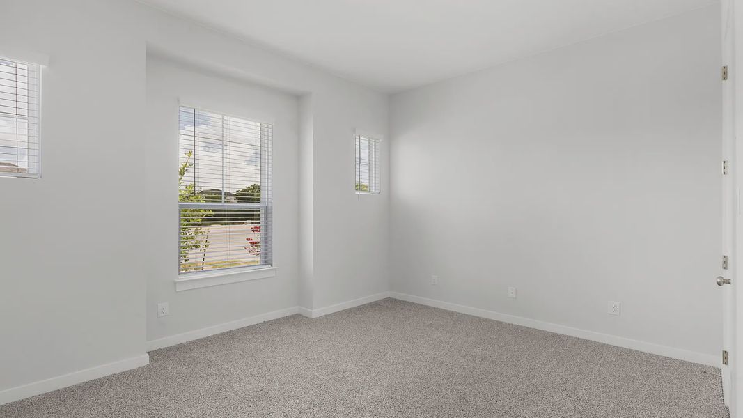 Spacious, unfurnished interior of a new home in Santa Rita Ranch, Liberty Hill (Image 18).