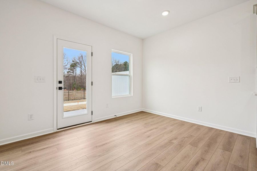 6-web-or-mls-Mirth Ct-S0701-006