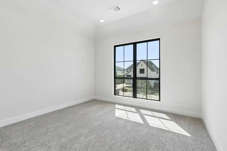 Representative unfurnished interior of a home built from the Lakewood by Chesmar Homes in Rio Vista at Kelly Ranch, Aledo (Image 26). Representative unfurnished interior of a home built from the Lakewood by Chesmar Homes in Rio Vista at Kelly Ranch, Aledo (Image 26).