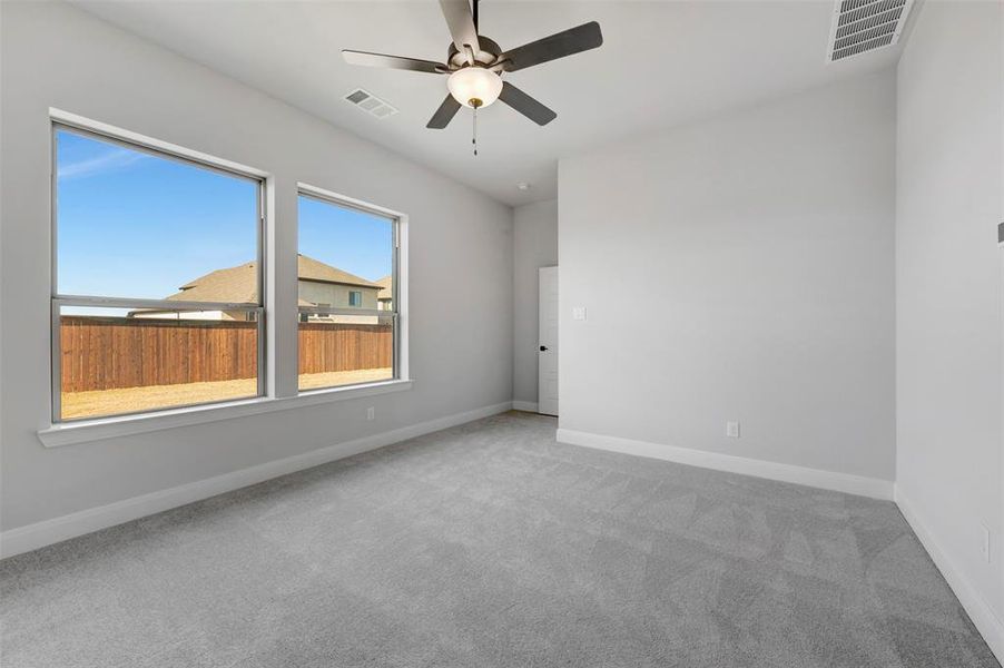 Spacious, unfurnished interior of a new home in Creekshaw – Classic, Royse City (Image 19). Spacious, unfurnished interior of a new home in Creekshaw – Classic, Royse City (Image 19).