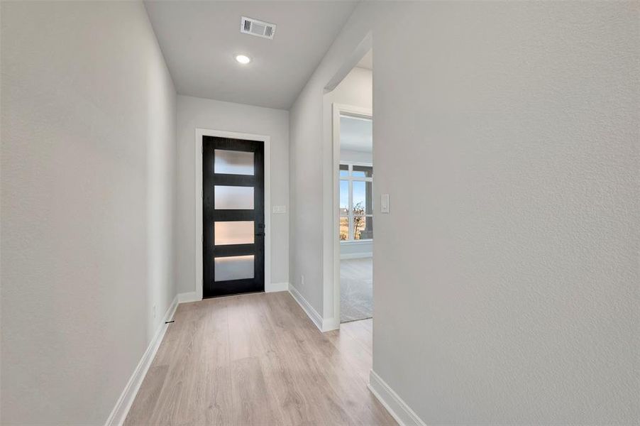 Spacious, unfurnished interior of a new home in Treeline, Justin (Image 16).