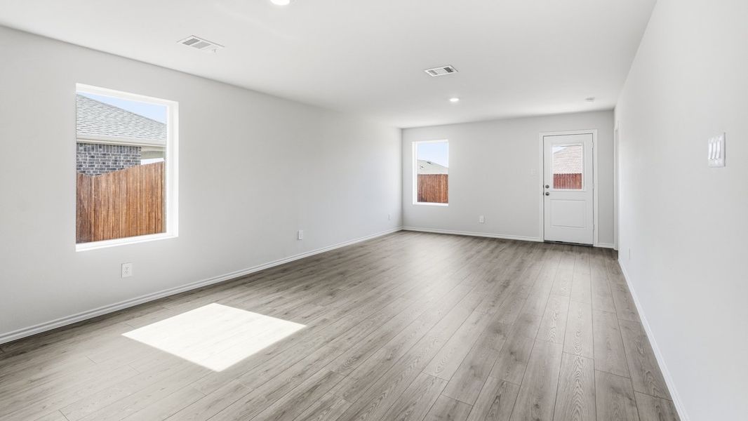 Spacious, unfurnished interior of a new home in The Hills of Sherman, Sherman (Image 5).