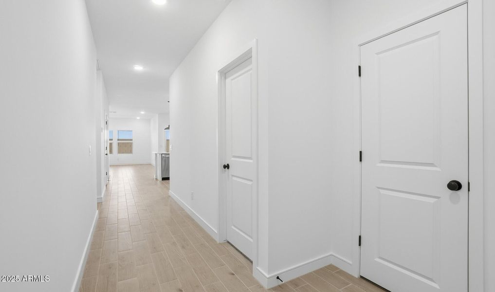 MR Lot #5 Foyer (Large) MR Lot #5 Foyer (Large)